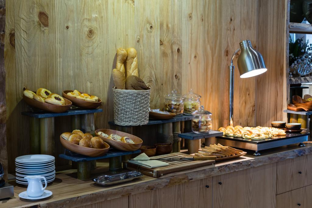Silverland Yen Hotel Ho Chi Minh-stad Buitenkant foto