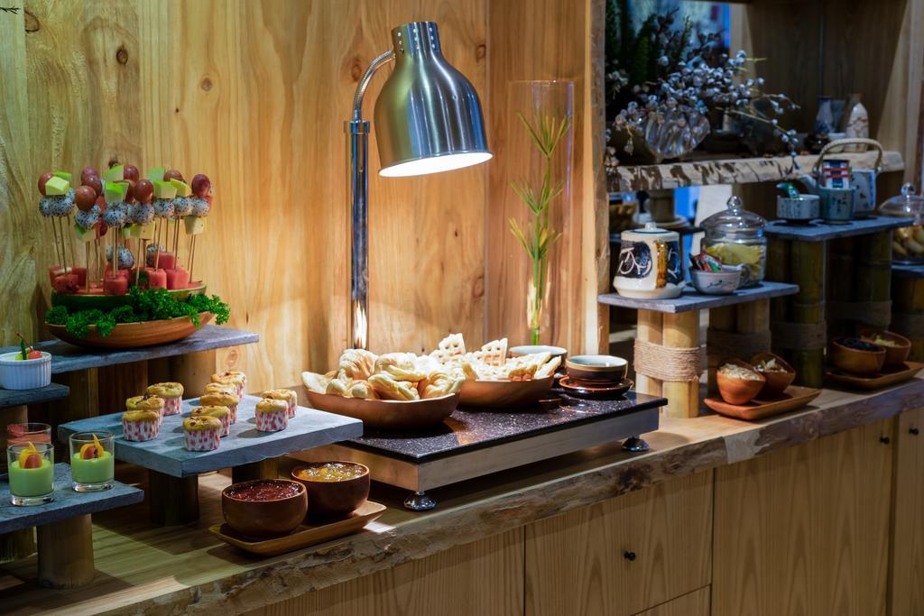 Silverland Yen Hotel Ho Chi Minh-stad Buitenkant foto